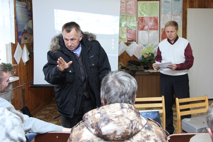 «AgroUdora» cooperative members are discussing the problem